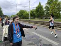 Fotografie 1 - Dobrovolníci na Orlen maratonu v Praze