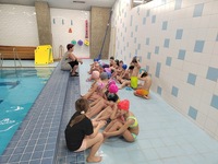 Fotografie 8 - Druháci, plavky na sebe a vždy ve středu plaveme!