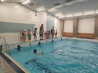 Fotografie 9 - Druháci, plavky na sebe a vždy ve středu plaveme!