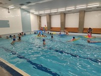 Fotografie 11 - Druháci, plavky na sebe a vždy ve středu plaveme!