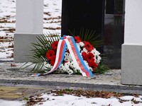 Fotografie 2 - Deváťáci na pietní akci k uctění obětí holokaustu