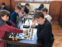 Fotografie 3 - Naši žáci šachy hráli a vítězství hravě dali