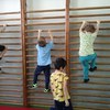 Fotografie 17 - Cvičení na žebřinách a se švihadly