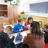 Fotografie 7 - Měření v hodině prvouky.
