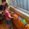 Fotografie 2 - BAREVNÍ PTÁČCI U NÁS VE TŘÍDĚ