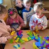 Fotografie 16 - BAREVNÍ PTÁČCI U NÁS VE TŘÍDĚ