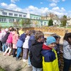 Fotografie 5 - Sejeme na školní zahradě