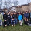 Fotografie 1 - Sázení třídního stromu