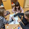 Fotografie 3 - Pracovní činnosti- práce s  papírem