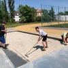 Fotografie 2 - Uklízíme v areálu školy