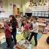 Fotografie 13 - Hudební výchova - první taneční