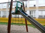 Fotografie 3 - Na novém hřišti před školou