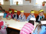 Fotografie 9 - Výroba figurek ze slaného těsta ve školní jídelně 27. 11. 2013