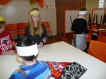 Fotografie 26 - Výroba figurek ze slaného těsta ve školní jídelně 27. 11. 2013