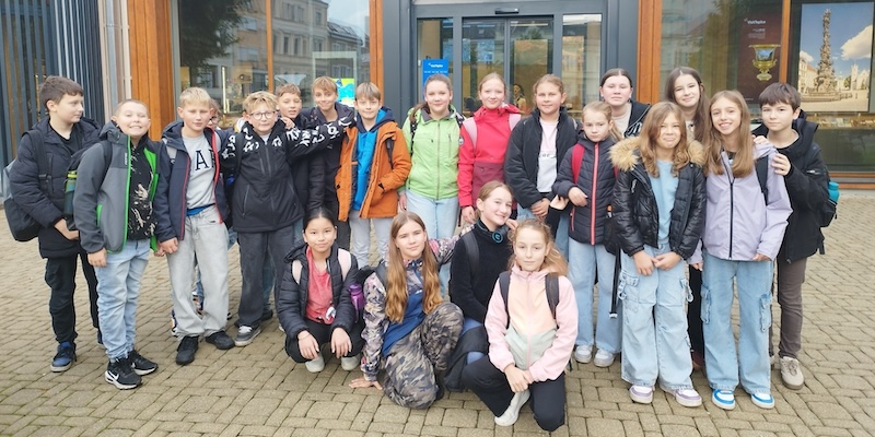 Slide - Po stopách dějin a významných míst města Teplice